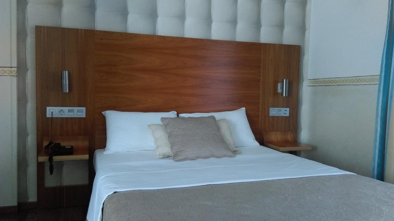 Hotel Boutique Villa Erina By Bossh Hotels - Adults Recommended Manilva Kültér fotó