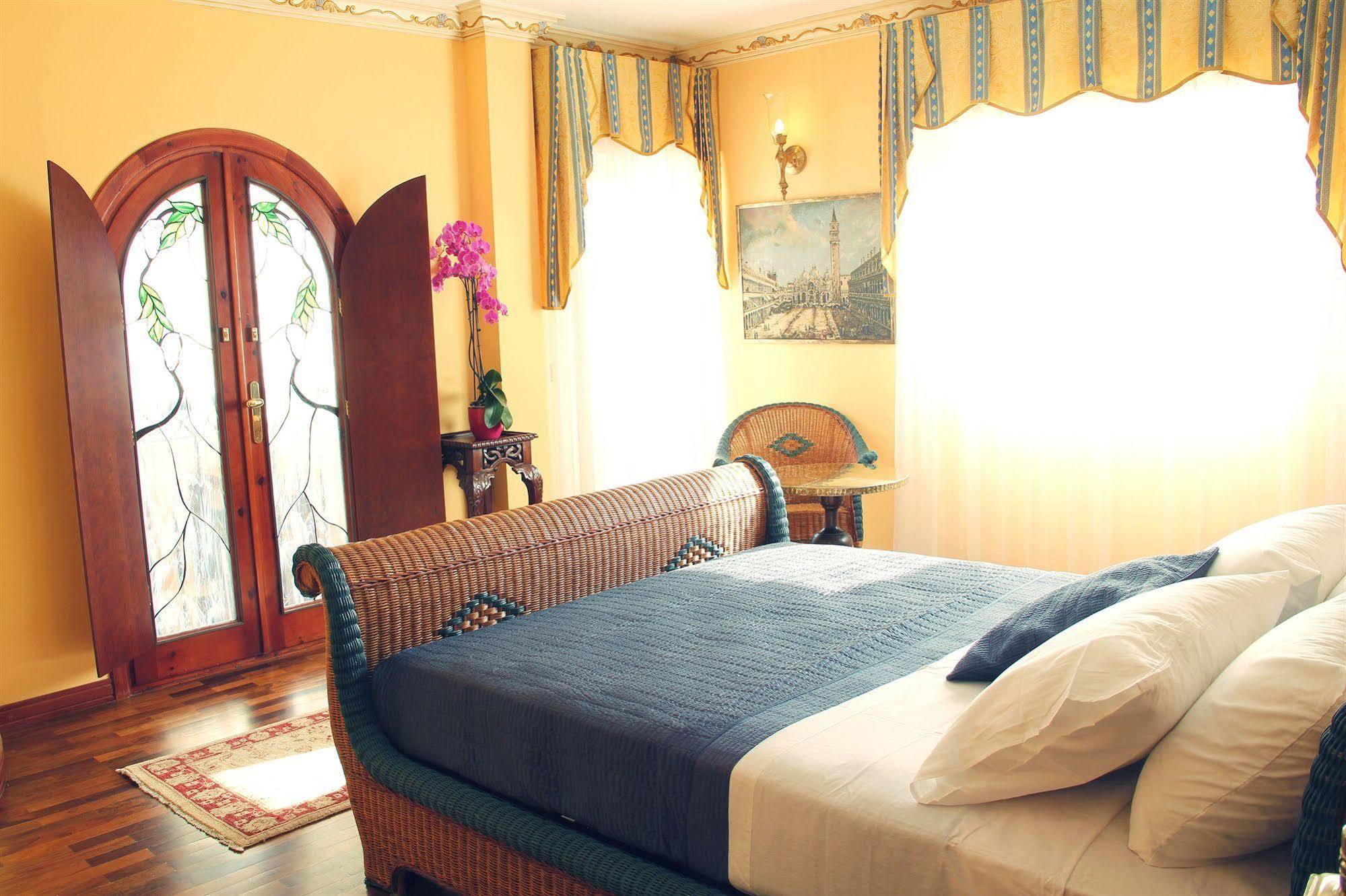 Hotel Boutique Villa Erina By Bossh Hotels - Adults Recommended Manilva Kültér fotó