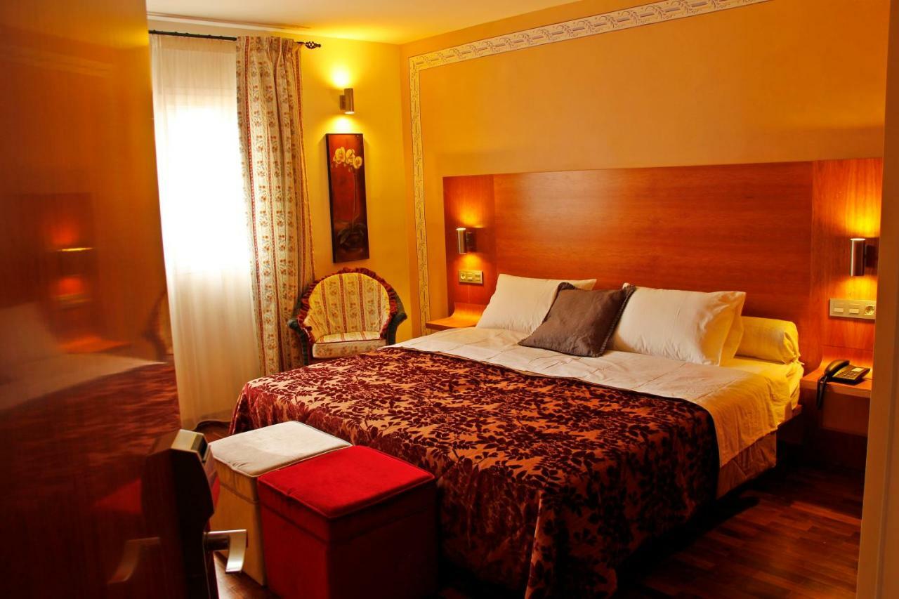 Hotel Boutique Villa Erina By Bossh Hotels - Adults Recommended Manilva Kültér fotó